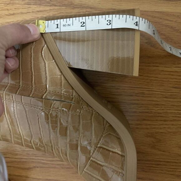 NWOB Sam Edelman Layla Croc caramel brown Embossed Square Toe Booties size 8.5 - Picture 10 of 10